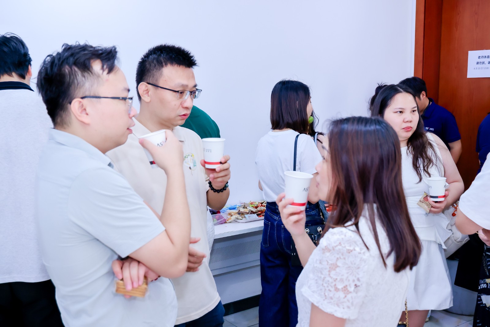 1761892257448039833.jpg 22QusnTO.jpg