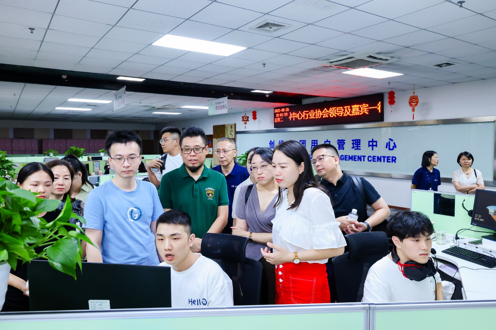 1761892297183021268.jpg MszPDEj.jpg